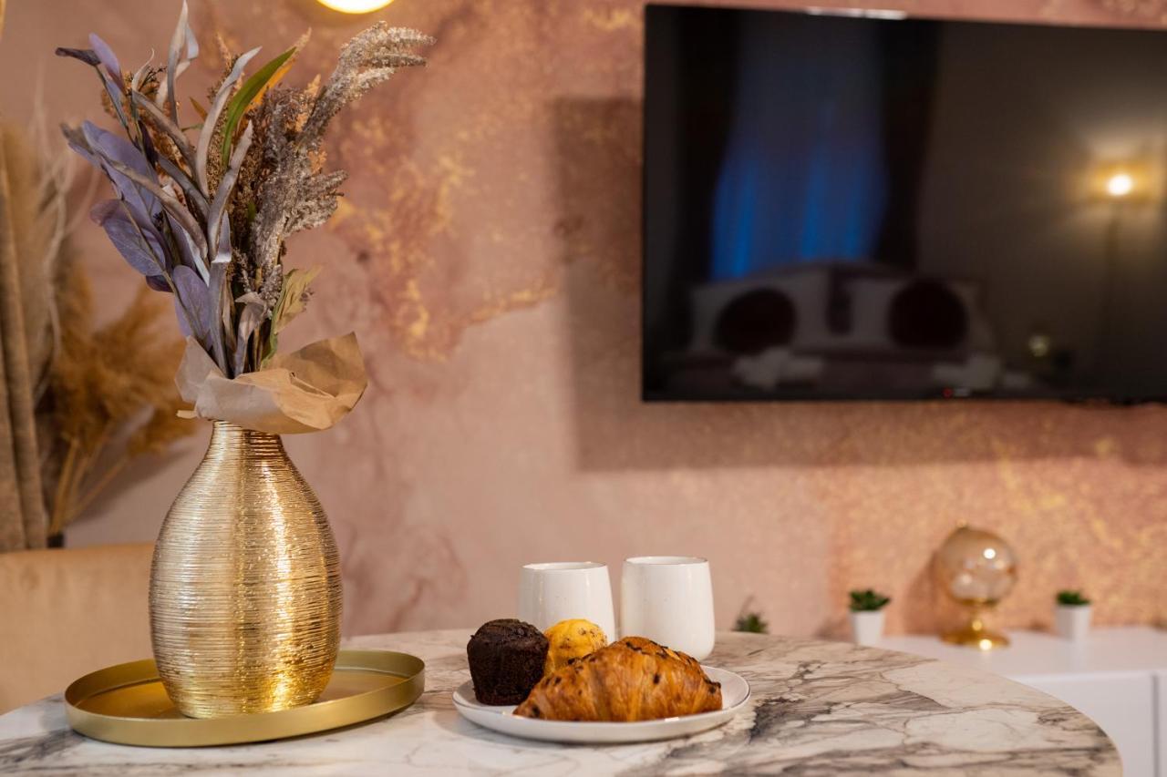 Апартаменты Cosy&Private,30Sec Walk To Mainsquare, Heart Of Загреб Экстерьер фото